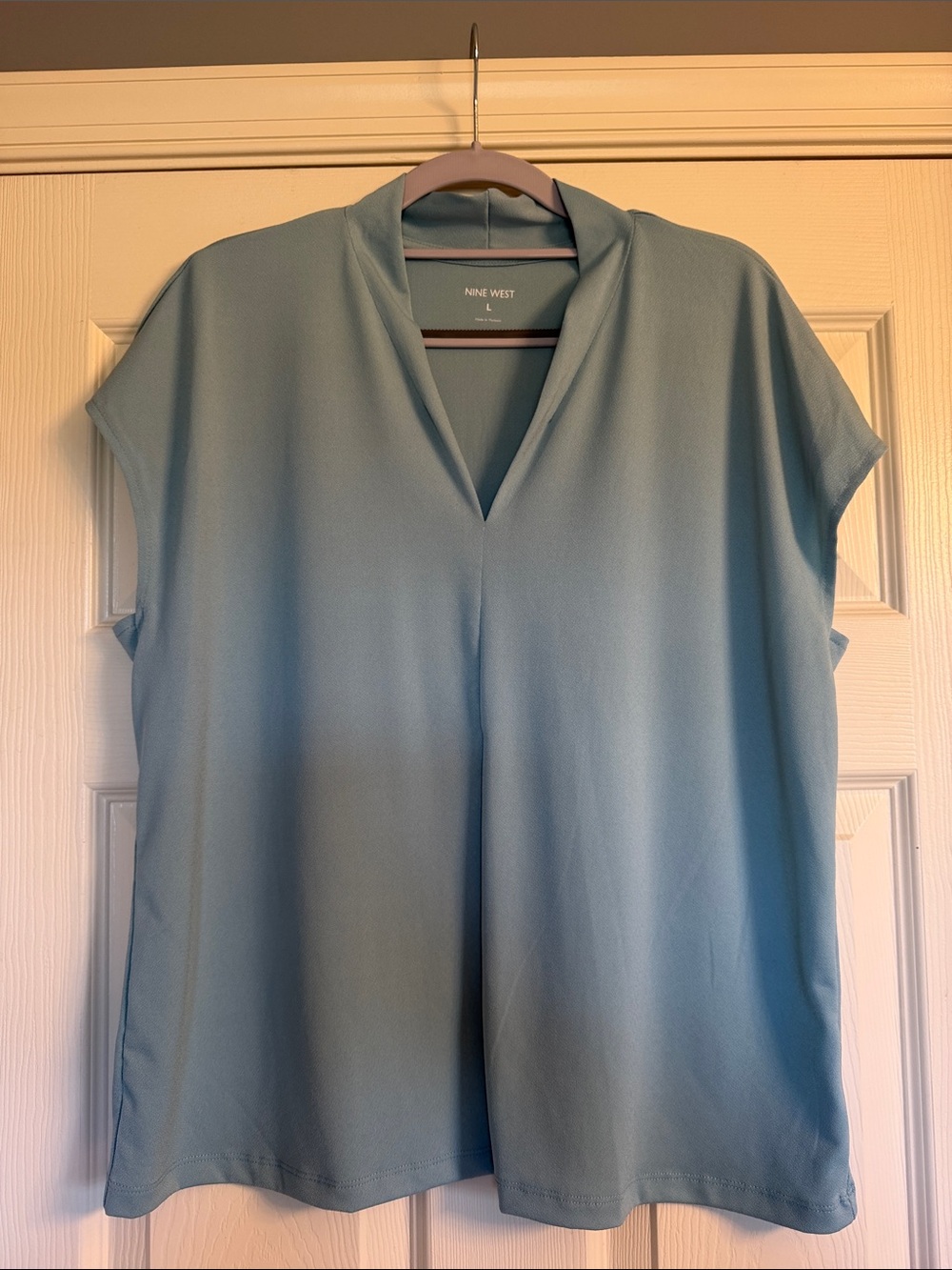 Nine West Light Blue V-Neck Cap Sleeve Top